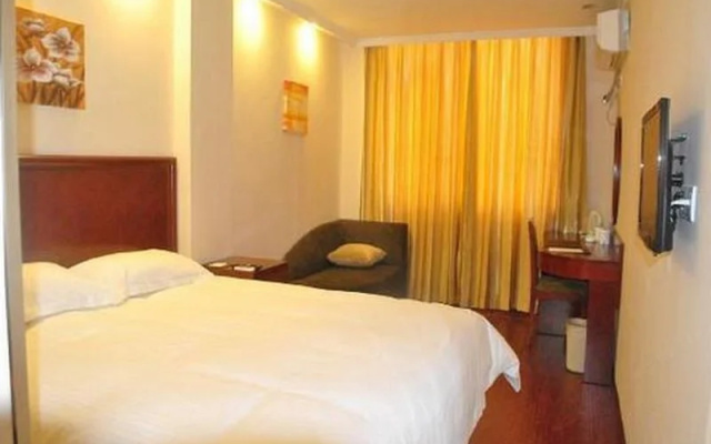 GreenTree Inn Jiangxi Yingtan Jiaotong Road Central Square Business Hotel
