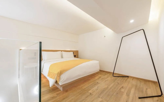 Rezen Sunbow Hotel