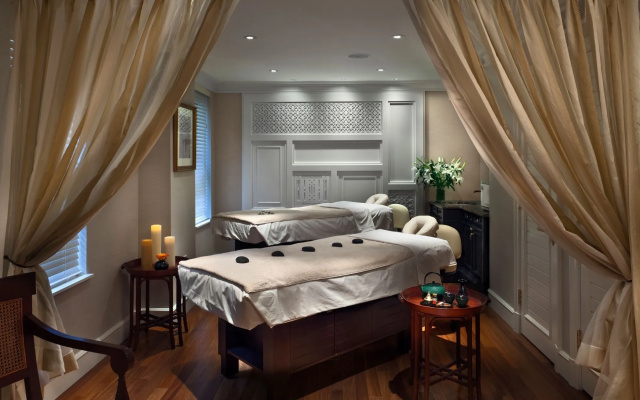 Hotel Plaza Athenee