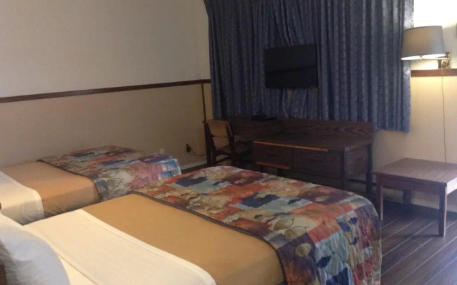 Falcon Nest Motel