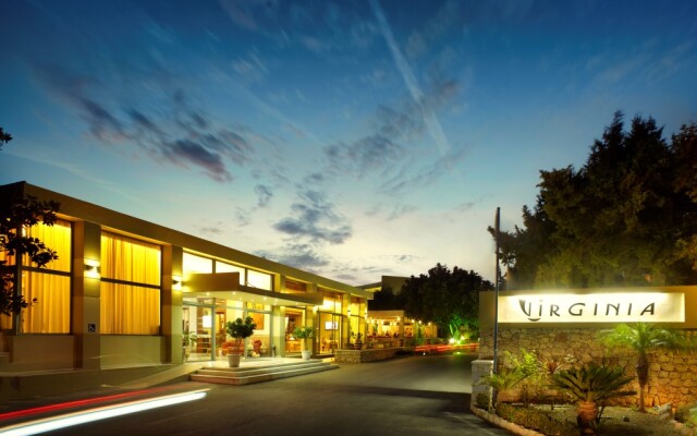 Отель Virginia Family Suites вид на фасад