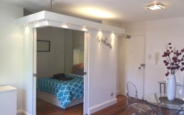 Potts Point Chic, Sydney Apartment