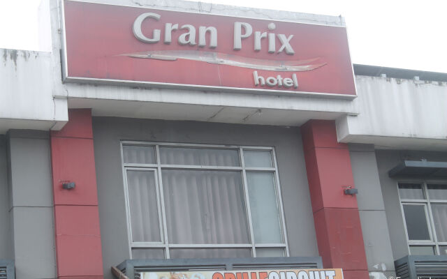 Отель Gran Prix Hotel Pasay Филиппины, Пасай - отзывы, цены и фото номеров - забронировать отель Gran Prix Hotel Pasay онлайн вид на фасад