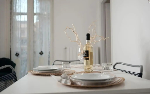 NewLife 8.15 Holiday Home White