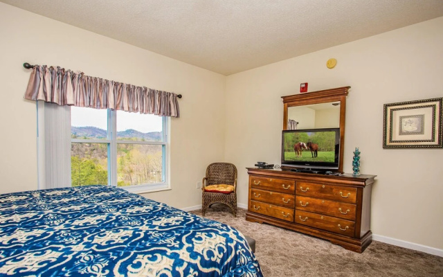 Whispering Pines 642