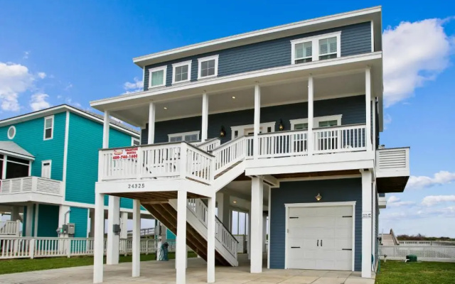 Seaside Sanctuary by Ryson Vacation Rentals
