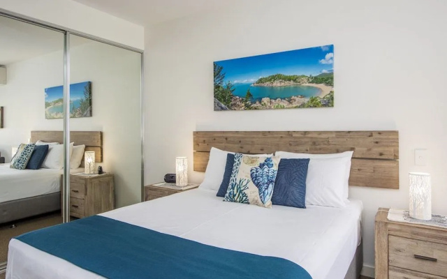 Absolute Waterfront Magnetic Island