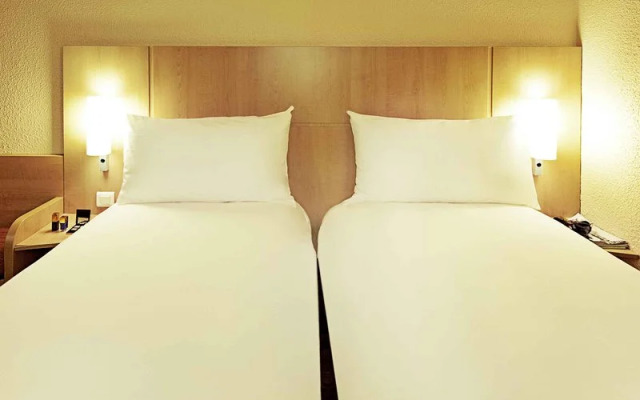 B&B HOTEL Amiens Centre Cathédrale