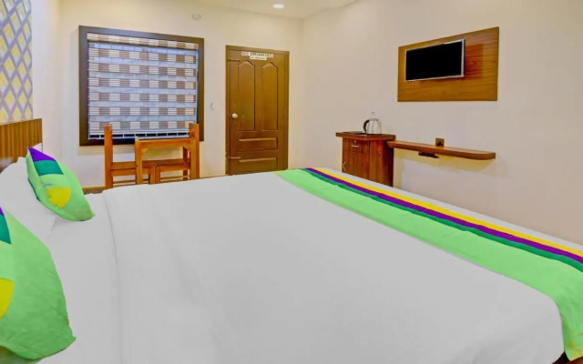 Itsy Hotels Igloo Residency Raja Seat
