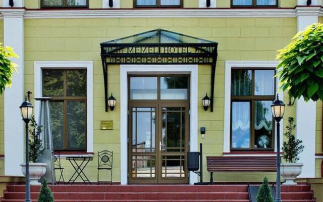 Отель «Мемель» Литва, Клайпеда - 7 отзывов об отеле, цены и фото номеров - забронировать отель «Мемель» онлайн вид на фасад