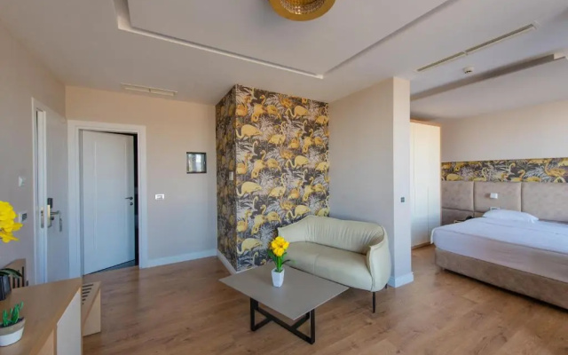 Marina Premium Hotel