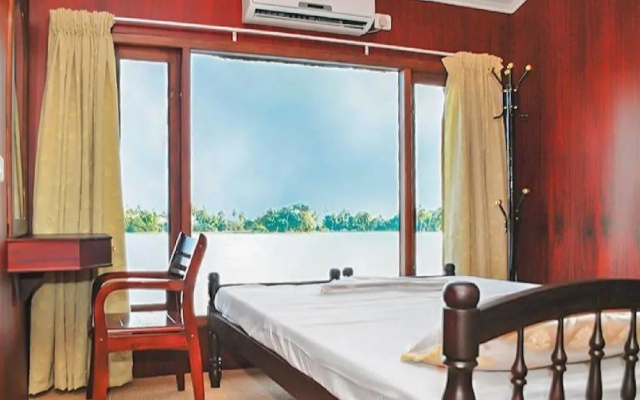 GuestHouser 1 BR Houseboat ee6e