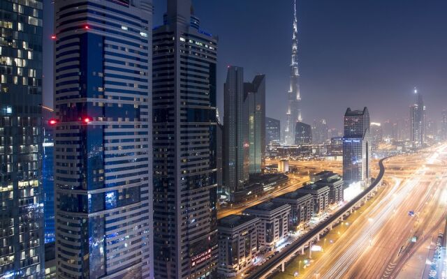Emirates Grand Hotel вид на фасад