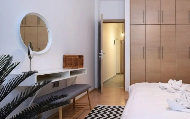 New Apartment in the heart of Koukaki Orlof str