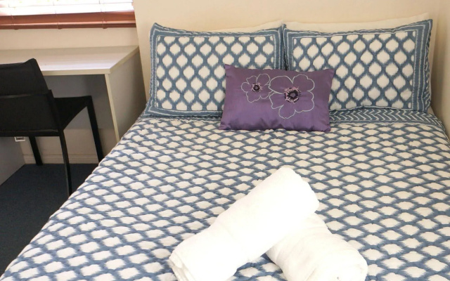 Ellies Guest House