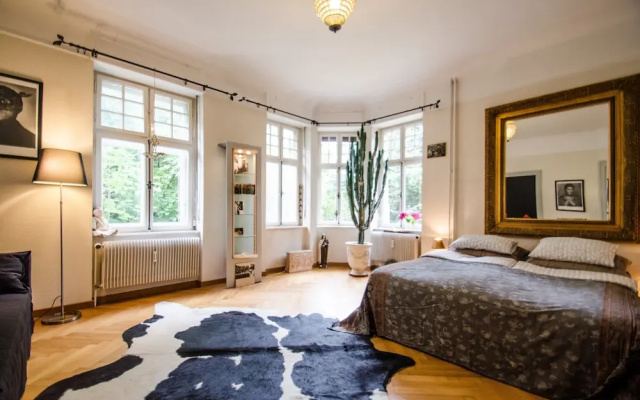 Villa 12 Guesthouse
