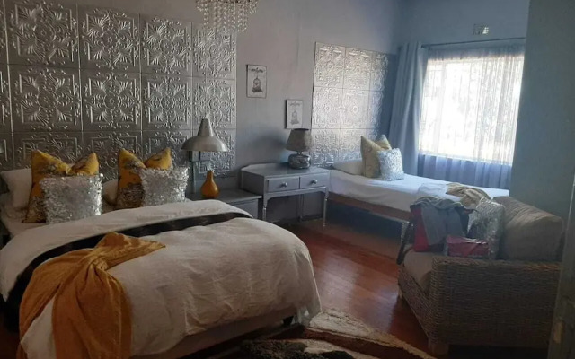 Ukholo Lodge