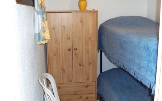 Studio in Canet-en-roussilon, With Wonderful Mountain View and Furnish