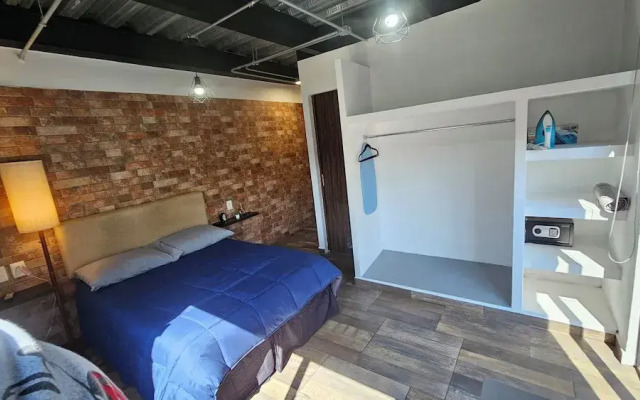 R04 Habitación Equipada STV WIFI Parking