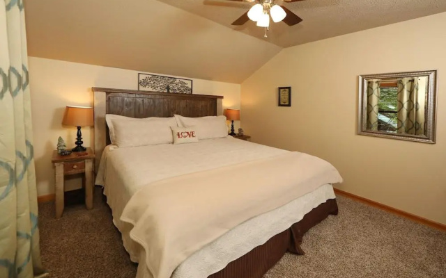Divine Escape - Two Bedroom Chalet