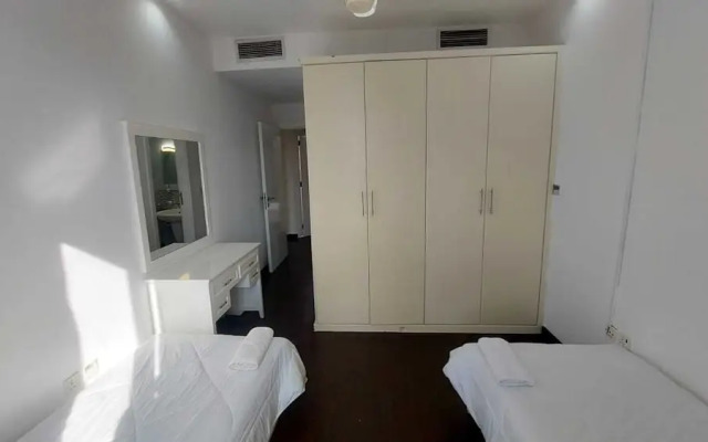 Dubai- 1bhk Villa Townhouse