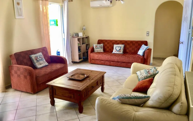 Spacious 5 Bed Villa With Pool in Kefalonia