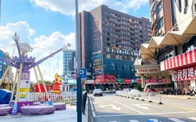Yijiayi Apartment (Guangzhou Baiyun Airport Qingtang Subway Station)