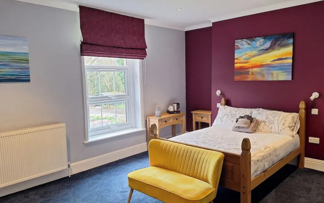 Room-comfortable and Spacious Double En-