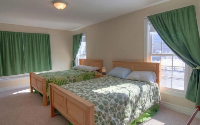 Grey Stone 1 3 Bedroom Condo