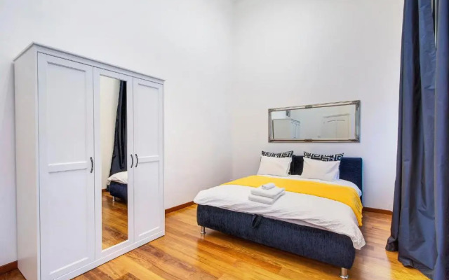 Royale Apartment