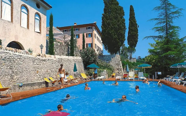 Residence La Filanda in Costermano Near Centre