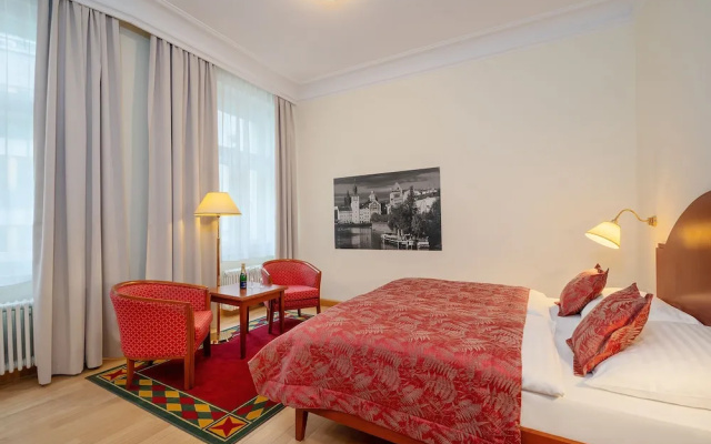 Marks Apart Hotel