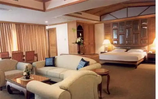 Riverside Bangkok Hotel