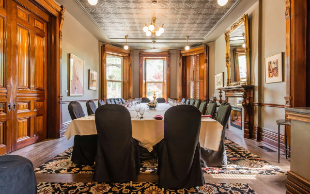 Idlewyld Inn & Spa
