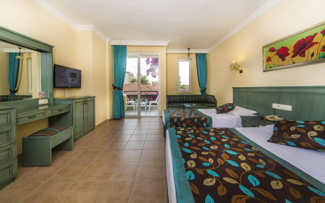 Club Dizalya Hotel
