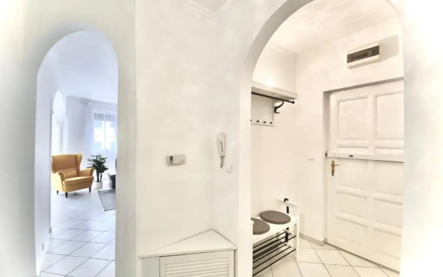 Mirell Apartman