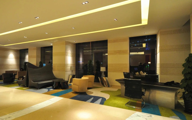Holiday Inn Qingdao City Centre by IHG