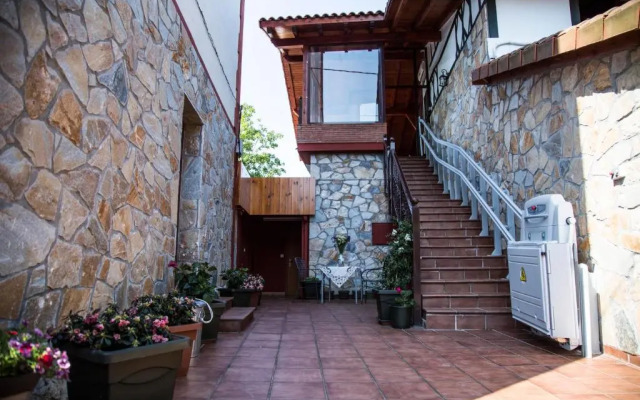 Hotel Mariñerune