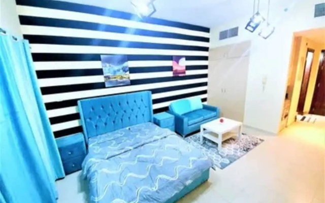 Stunning Studio Apartment With Balcony And Pool