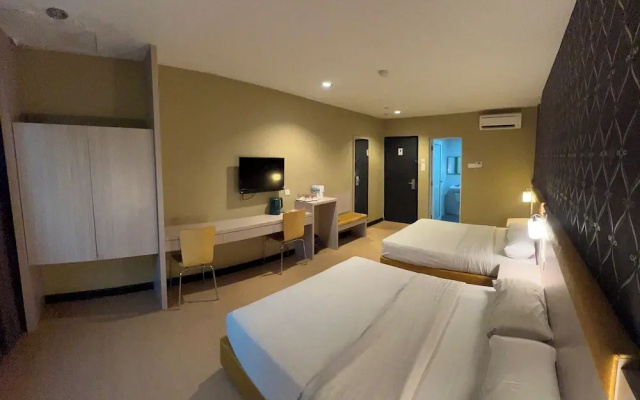 Havona Hotel -Permas Jaya -Self Check-In