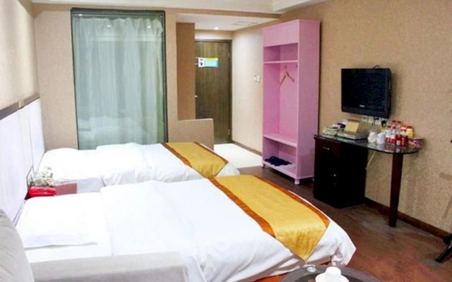 Golf Hotel