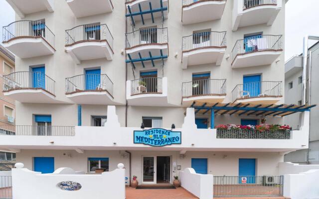 Отель Residence Blu Mediterraneo Римини вид на фасад