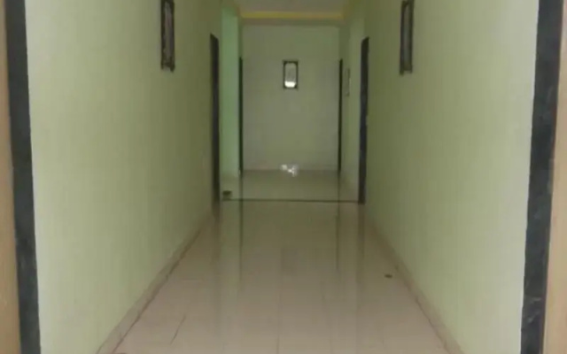 Hotel Anuradha Palace