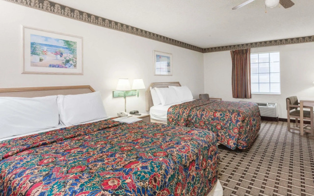 Days Inn And Suites Huntsville (Al)