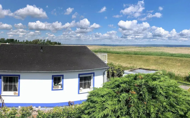 Serene Waterview Retreat 2 Bedrooms in Mönkebude, Germany