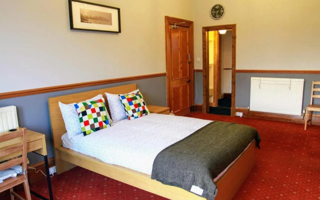 Airdenair Guest House