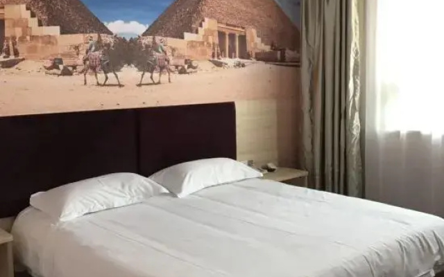 Shanghai Longfu Boutique Hotel