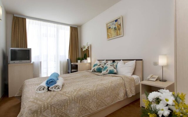 Romantique Hotel in Veles, Macedonia from 72$, photos, reviews - zenhotels.com guestroom