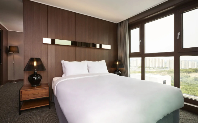 Jinju Raon Stay in Perla