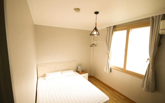 Yeha Guesthouse - Hostel